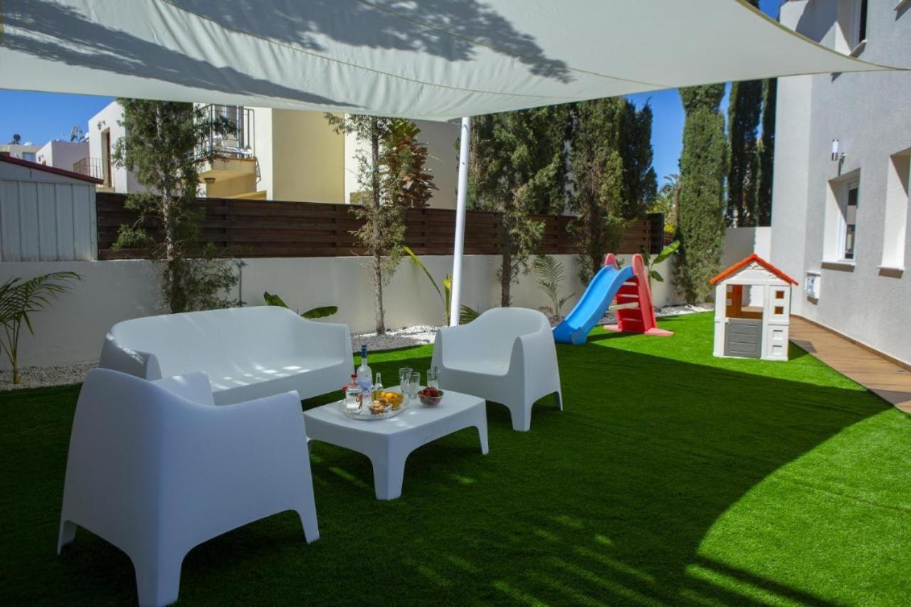 Tsokkos Family Villa - Pool Garden 2' Walk To Beach Protaras Ngoại thất bức ảnh